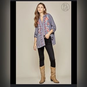 Andree by Unit Savannah Jane Embroidered Floral Gray Tunic S